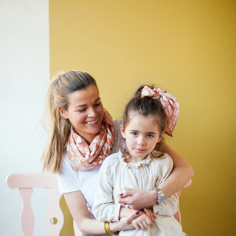 APACHES FOULARD LATIKA 100X100CM "ARTISTIC" MELBA 4 APACHES FOULARD LATIKA 100X100CM "ARTISTIC" MELBA – Image 4