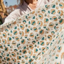 APACHES FOULARD LATIKA 100X100CM "GRAOU" JUNGLE -Bébé Produits Vente apaches foulard latika 100x100cm graou jungle 2