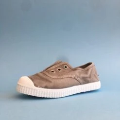 CIENTA CHAUSSURES EN TOILE ELASTIQUÉE GRIS CLAIR DÉLAVÉ