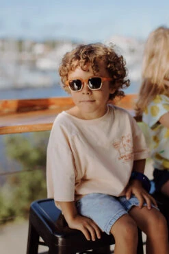 HELLO HOSSY LUNETTES DE SOLEIL "MINI TOMMY" ORANGE/CRÈME -Bébé Produits Vente hello hossy lunettes de soleil mini tommy orange c 6