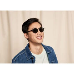IZIPIZI LUNETTES DE SOLEIL ADULTE "L'ICONIQUE" #D BLUE MIRAGE -Bébé Produits Vente izipizi lunettes de soleil adulte liconique d blue 6