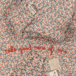 KONGES SLOJD SET POUPÉE - BAVOIR COUCHE COUVERTURE - FLEUR DE GLACE -Bébé Produits Vente konges slojd set poupee bavoir couche couverture f 4