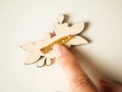 LA PETITE ÉPICERIE DIY BIJOUTERIE - MES BROCHES FLEURIES EN ACRYLIQUE -Bébé Produits Vente la petite epicerie diy bijouterie mes broches fleu 3