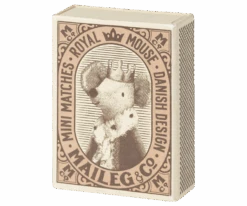 MAILEG BÉBÉ SOURIS ROSE 6CM - DANS SA BOITE D'ALLUMETTE -Bébé Produits Vente maileg bebe souris rose 6cm dans sa boite dallumet 2