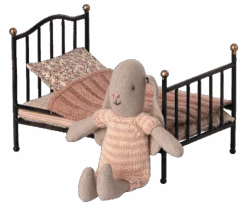 MAILEG LIT EN MÉTAL VINTAGE 12CM ANTHRACITE - POUR GRANDE & PETITE SOURIS -Bébé Produits Vente maileg lit en metal vintage 12cm anthracite pour g 2