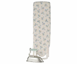 MAILEG TABLE ET FER À REPASSER FLEURI BLEU 13CM -Bébé Produits Vente maileg table et fer a repasser fleuri bleu 13cm 2