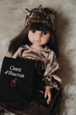 MINIKANE POUPÉE PEAU D'ÂNE CAROL - CONTES & LÉGENDES AMIGAS -Bébé Produits Vente minikane poupee peau dane carol contes legendes am 4