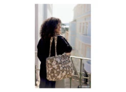 NOBODINOZ SAC À LANGER IMPERMÉABLE HYDE PARK - CAMELLIA -Bébé Produits Vente nobodinoz sac a langer impermeable hyde park camel 2