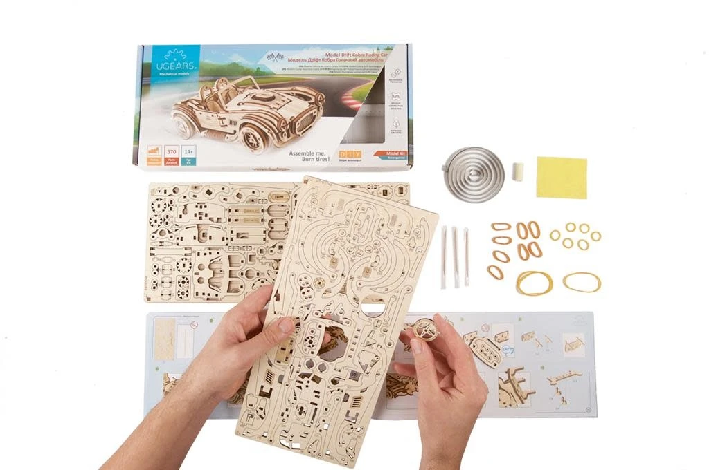 UGEARS MAQUETTE MÉCANIQUE - DRIFT COBRA RACING CAR 4 UGEARS MAQUETTE MÉCANIQUE - DRIFT COBRA RACING CAR – Image 4