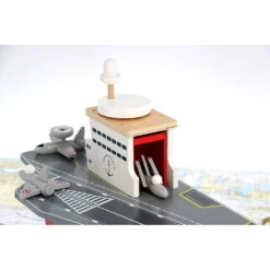 VILAC PORTE AVION & ACCESSOIRES - MARINE NATIONALE -Bébé Produits Vente vilac porte avion accessoires marine nationale 2